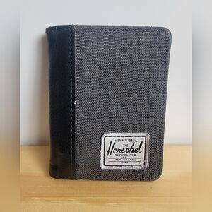 Herschel Supply Company Black Gray Bifold Wallet